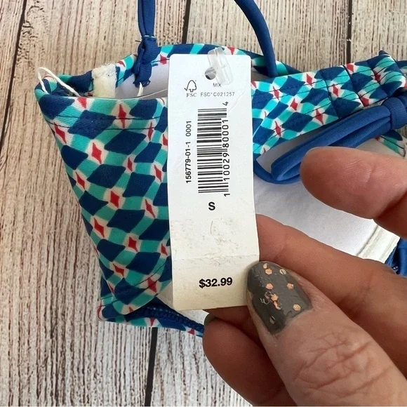 GAP Body Swimsuit Top Small NWT - Picture 3 of 3